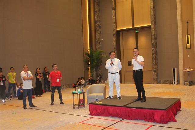 Ne7Z_Ln_RoWl1qhX-YD6lQ